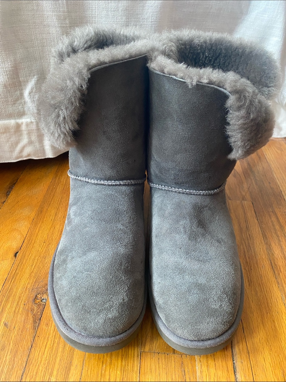 Women's Authentic UGG Gray Bailey Boots Bling Shearling Cuff excellent